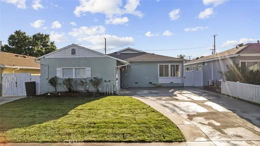 325 N Glenwood Place, Burbank, CA 91506 - Image #2