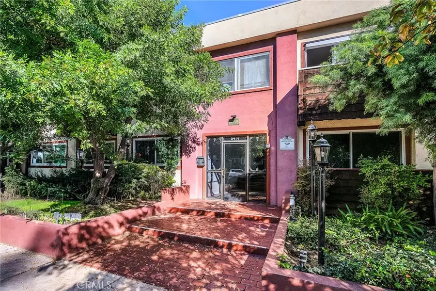 5414 Newcastle Avenue #33, Encino, CA 91316 - Image #3
