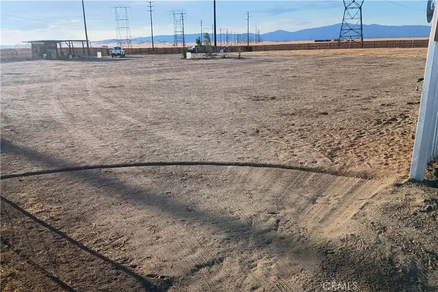 105 W Avenue H, Lancaster, CA 93535 - Image #2