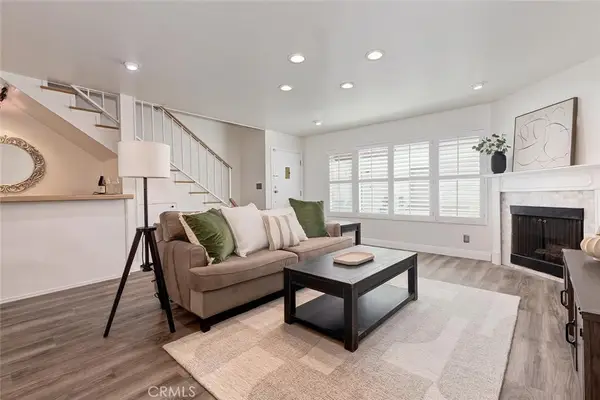 14332 Dickens Street #10, Sherman Oaks, CA 91423