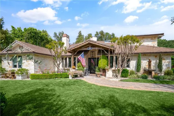 5558 Hoback Glen Road, Calabasas, CA 91302