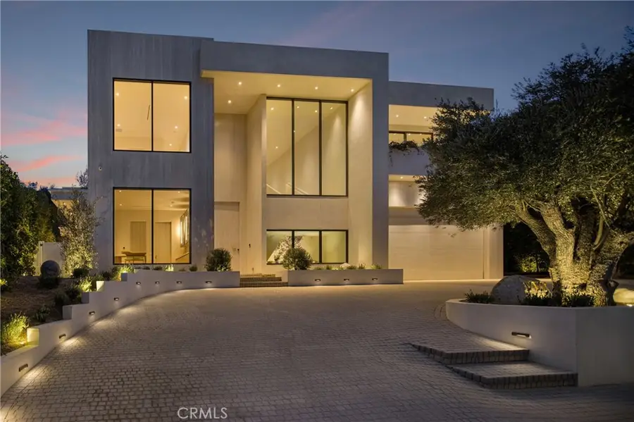 17177 Adlon Road, Encino, CA 91436 - Image #2