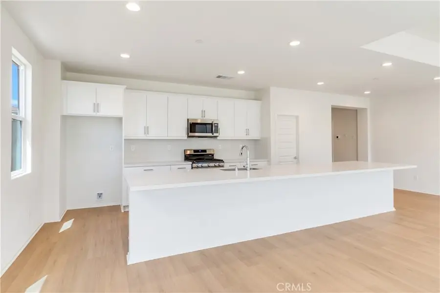 9051 Carson Avenue, Hesperia, CA 92344 - Image #3