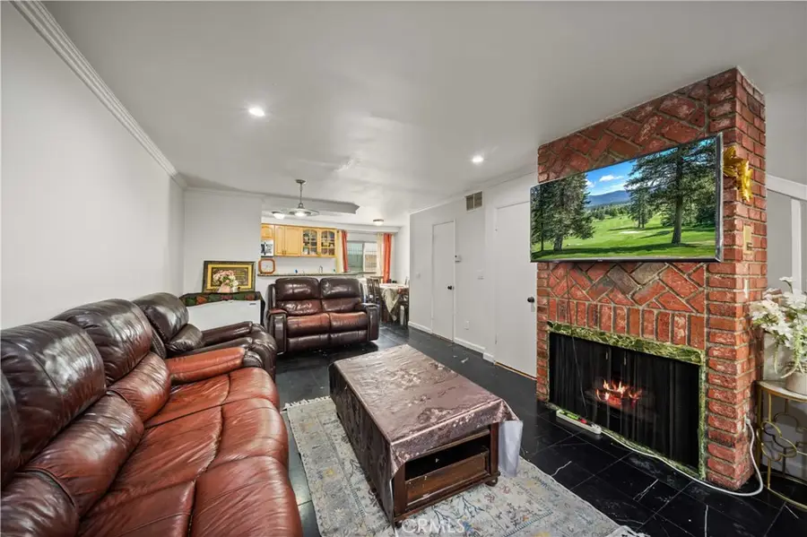 9051 Cedros Avenue #5, Panorama City, CA 91402 - Image #2