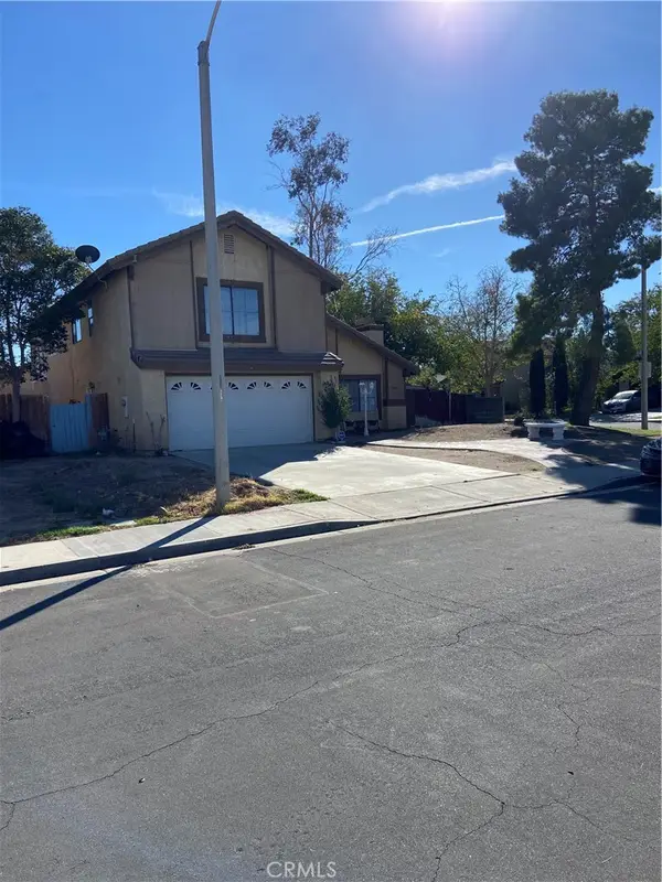 2906 E Avenue Q3, Palmdale, CA 93550