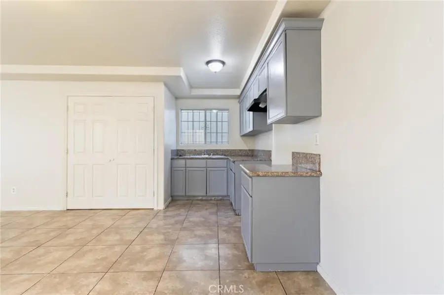 9714 S Main Street, Los Angeles, CA 90003 - #3