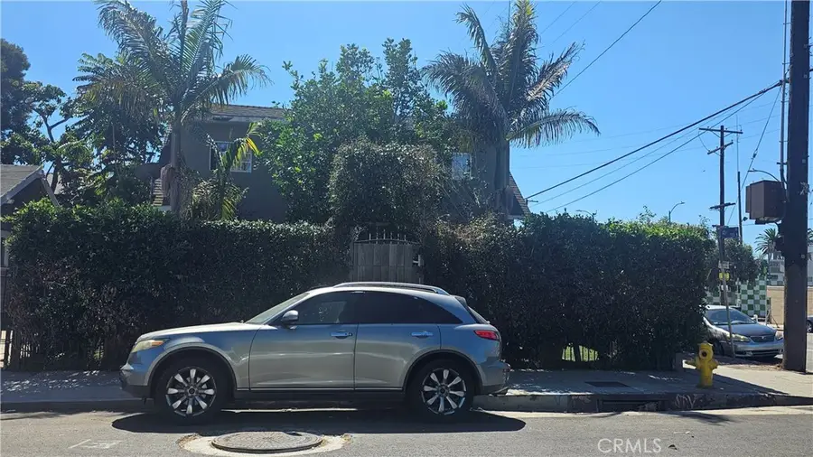 736 W 41st Place, Los Angeles, CA 90037 - #2