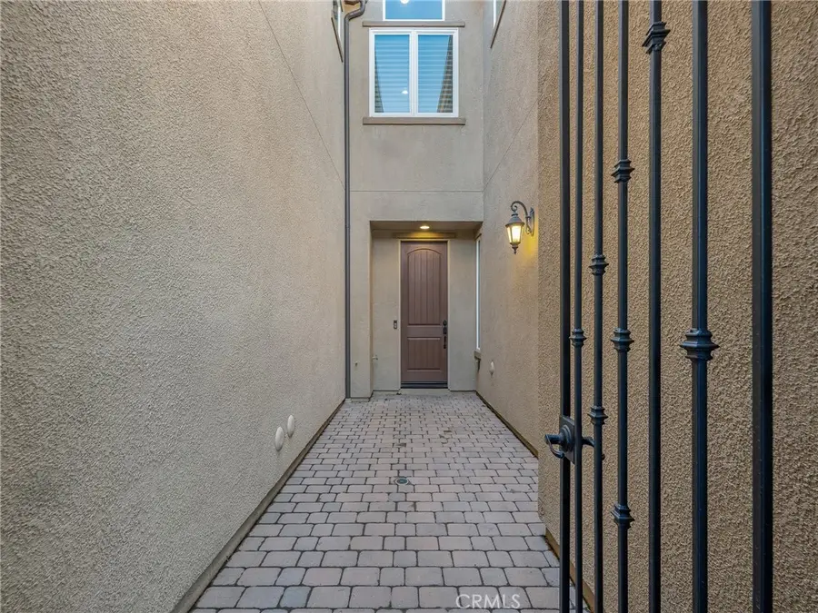 11244 Paseo Del Cielo, Porter Ranch, CA 91326 - Image #3