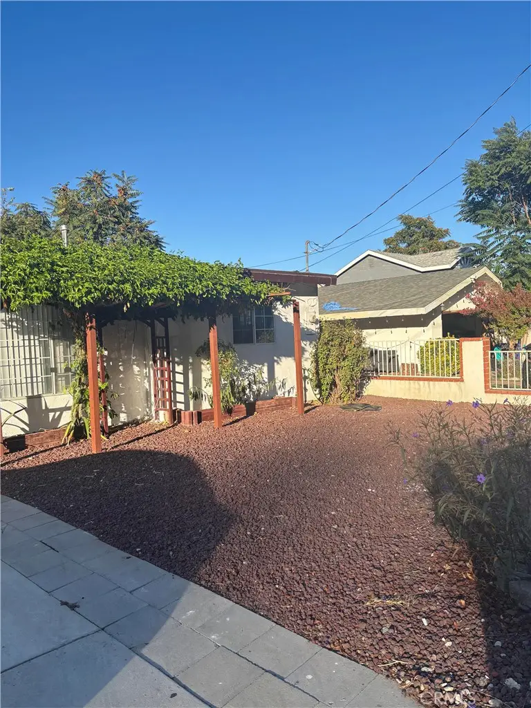 30627 Arlington Street, Castaic, CA 91384 - Image #2