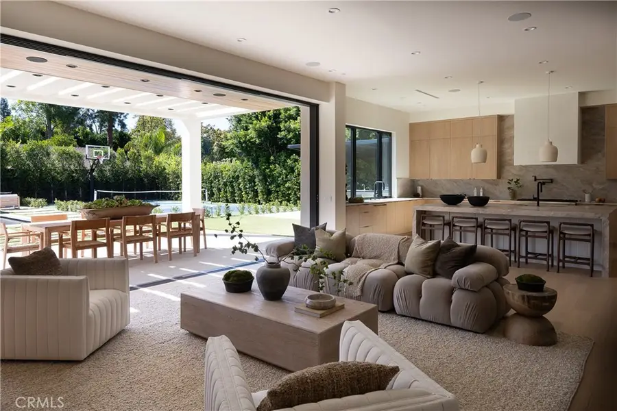 23416 Califa Street, Woodland Hills, CA 91367 - Image #3