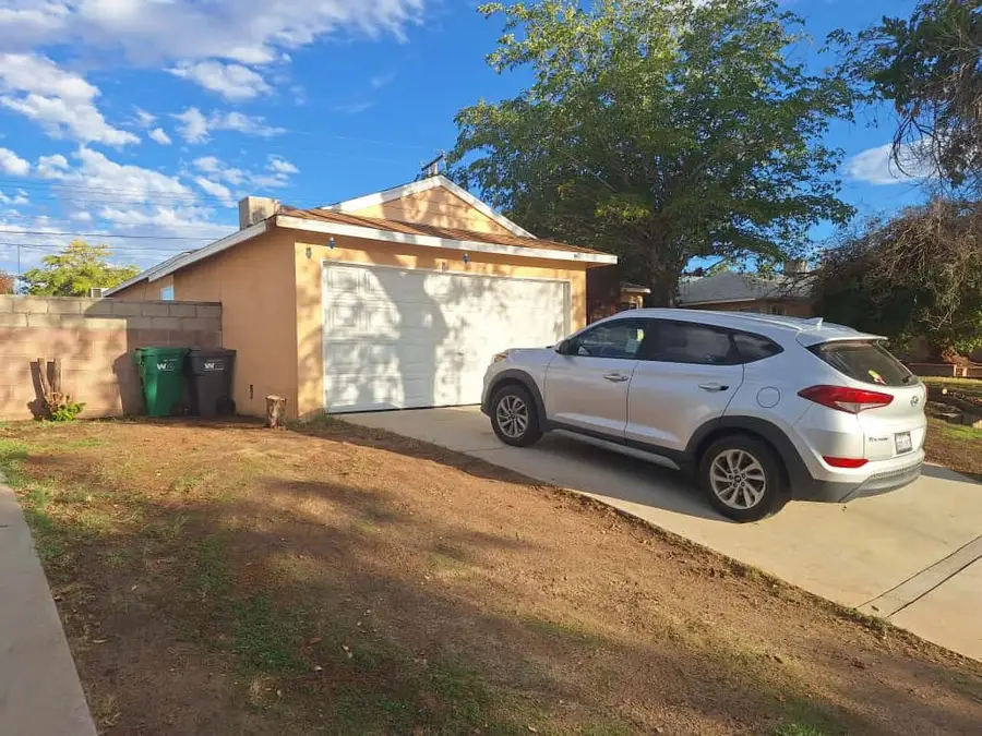 44140 Kingtree Avenue, Lancaster, CA 93534 - Image #2