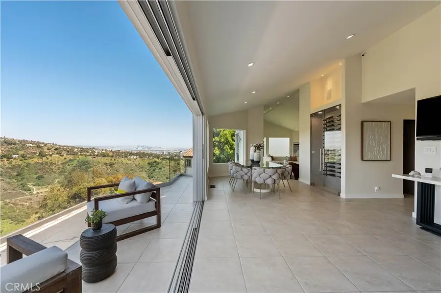 1680 Summitridge Drive, Beverly Hills, CA 90210 - Image #2