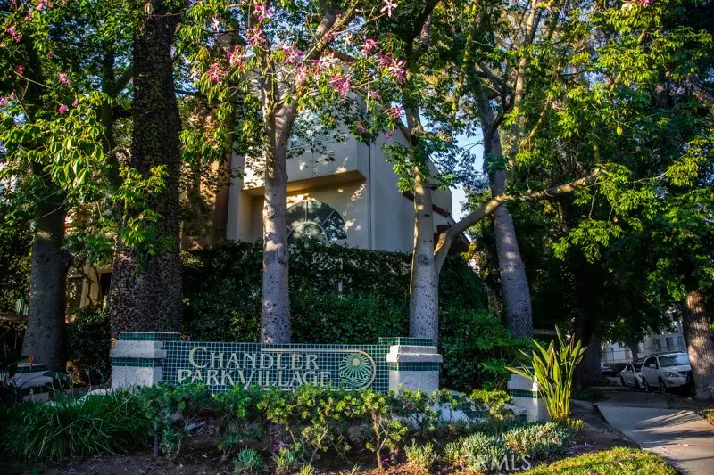 5420 Sylmar Avenue #105, Sherman Oaks, CA 91401 - Image #2
