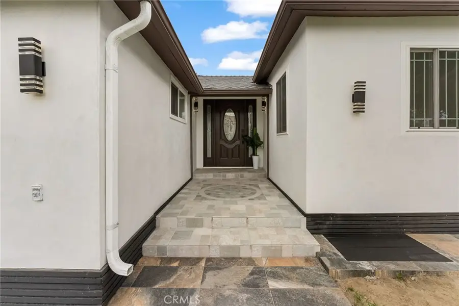 9246 Manzanar, Downey, CA 90240 - #2