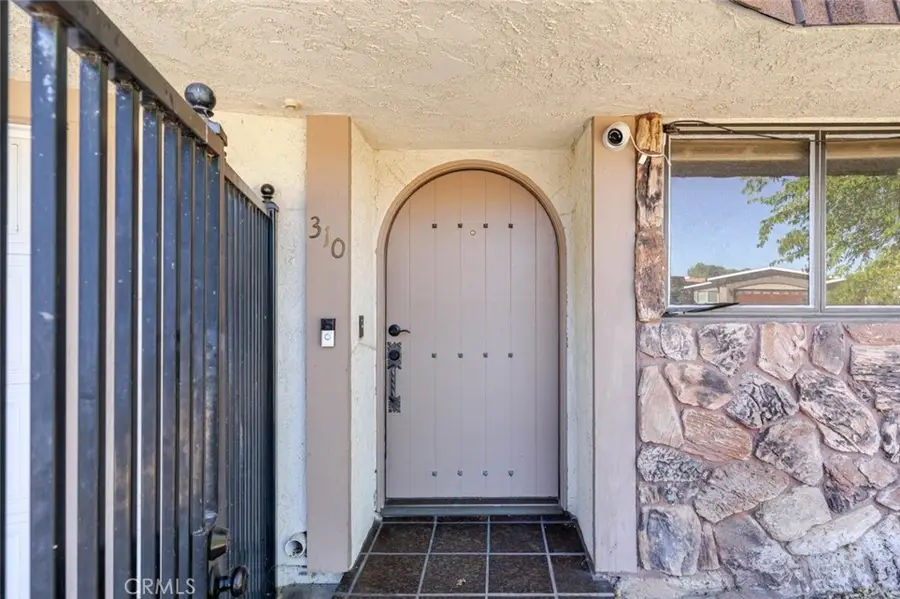 310 Susan Court, Palmdale, CA 93551 - #2