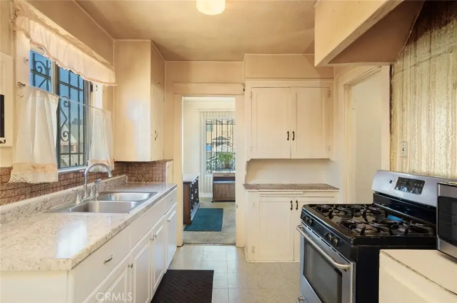 632 E 87th Place, Los Angeles, CA 90002 - #3