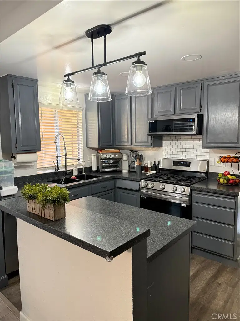 11068 Sharp #H, San Fernando, CA 91345 - #3