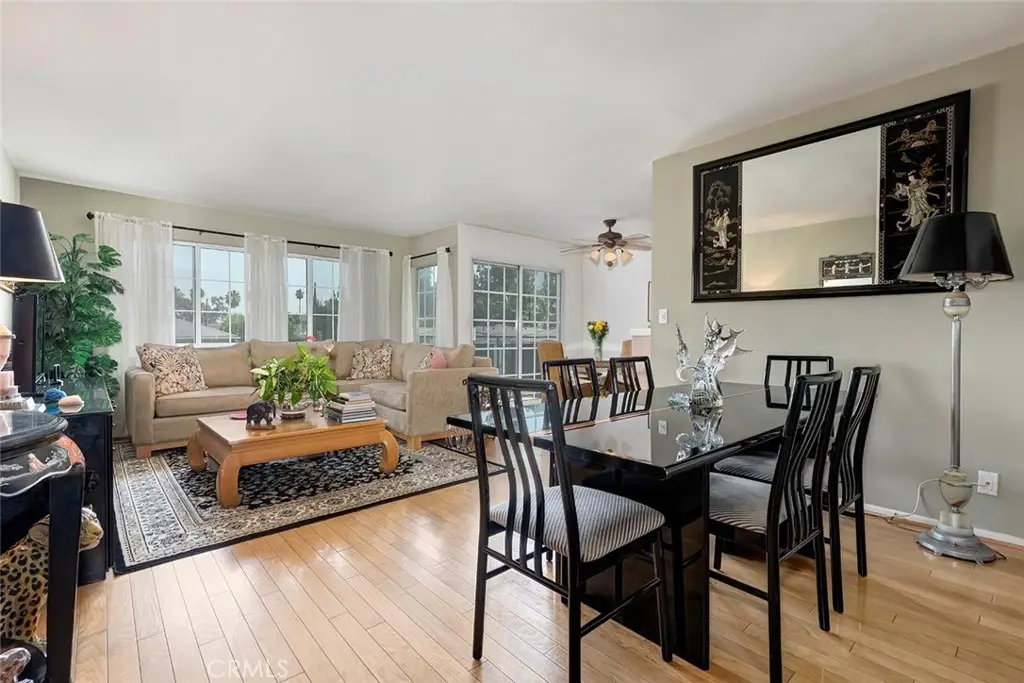 4140 Warner #205, Burbank, CA 91505 - Image #1