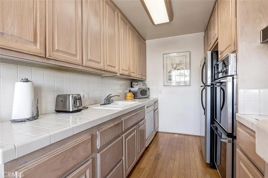 4140 Warner #205, Burbank, CA 91505 - Image #3