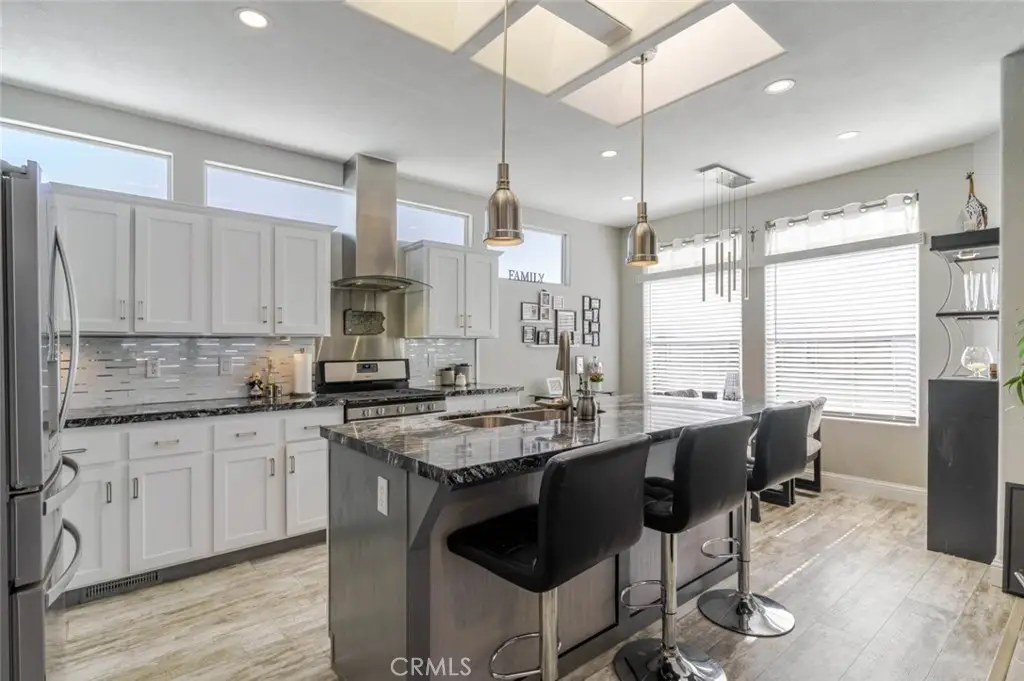 11 Oxford Way, Northridge, CA 91324 - Image #1