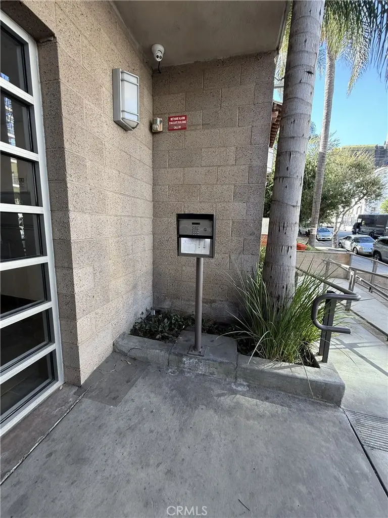 2864 Sunset #205, Los Angeles, CA 90005 - Image #3