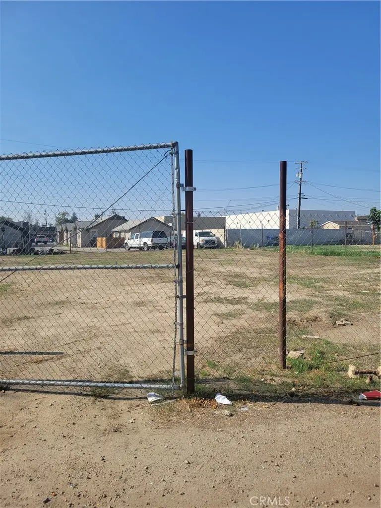 127 K Street, Bakersfield, CA 93304 - Image #2