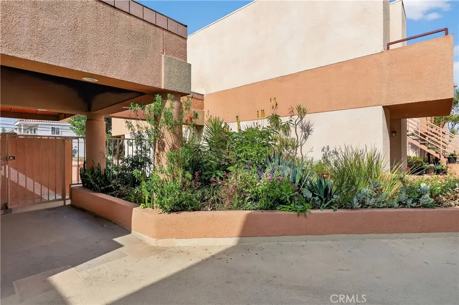 16700 Yukon Avenue #202, Torrance, CA 90504 - Image #3