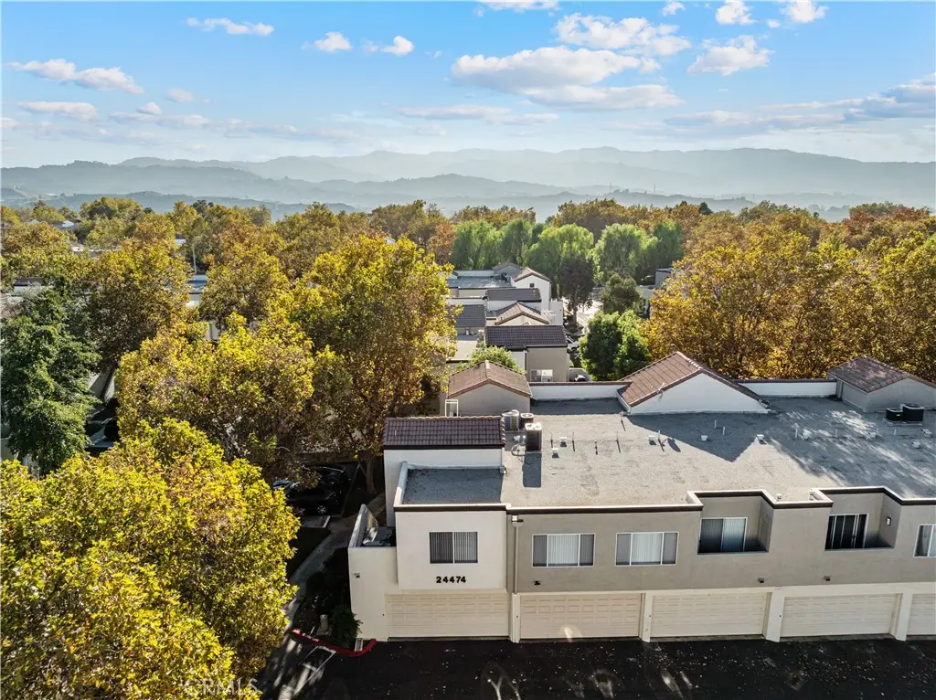 24474 Valle Del Oro #201, Newhall, CA 91321 - Image #1