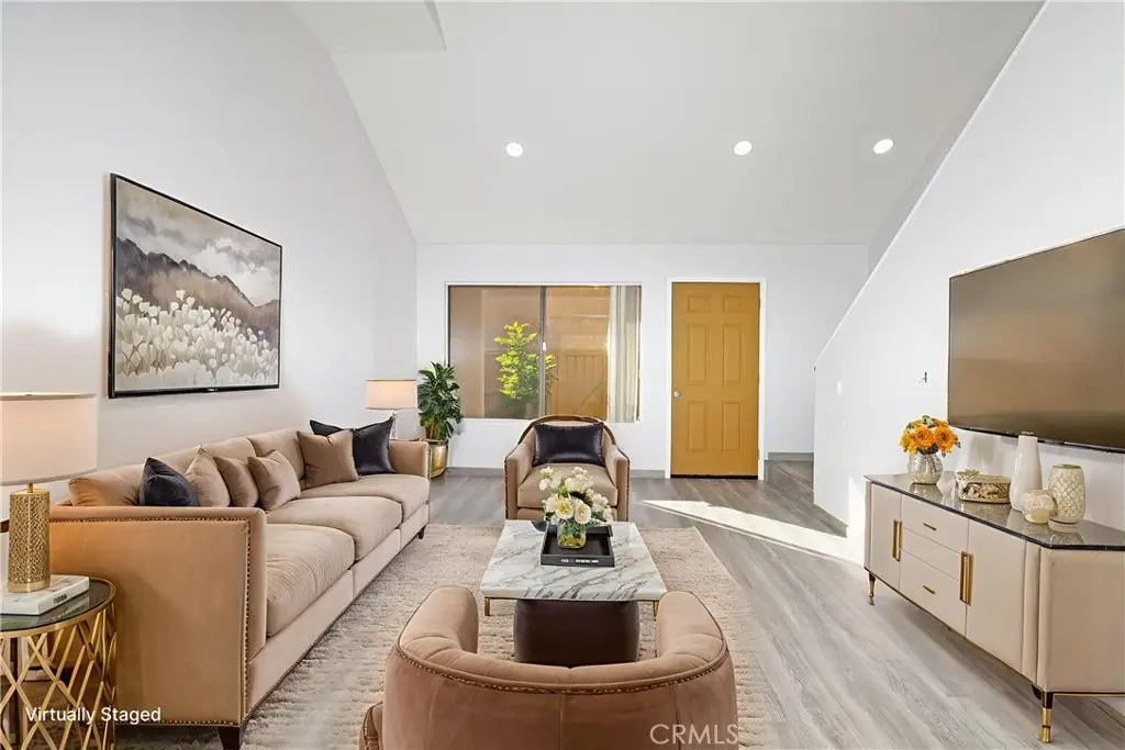 435 W 9th #F5, Upland, CA 91786 - Image #1