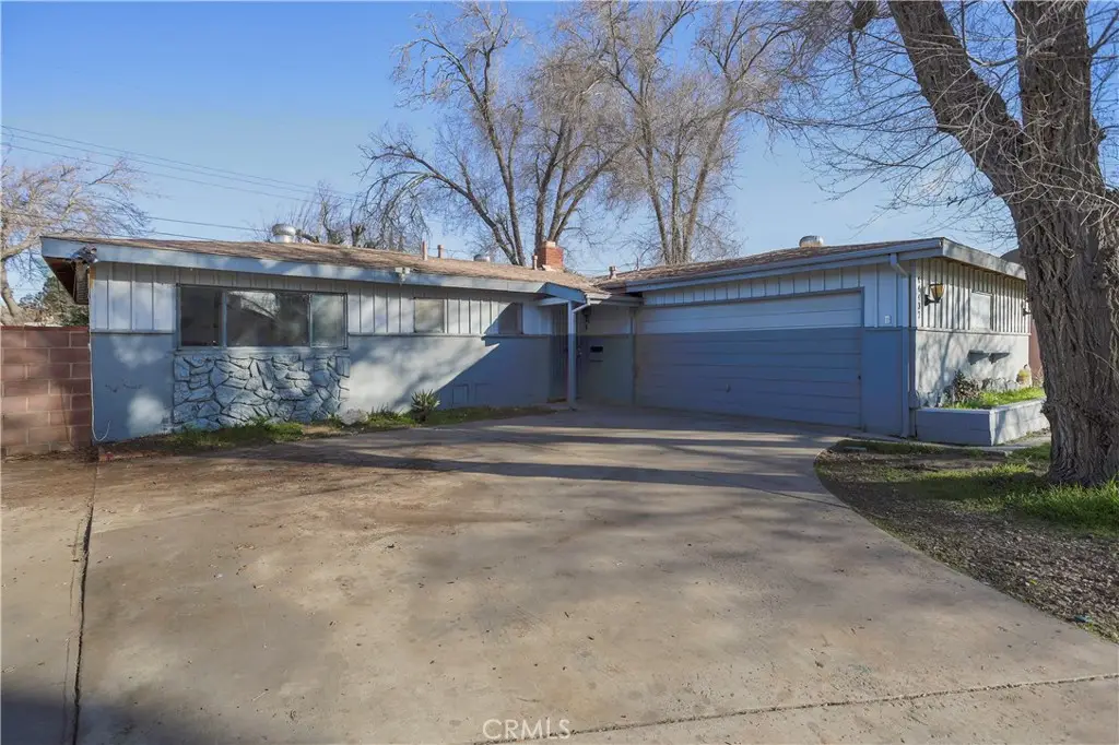 44432 Stanridge, Lancaster, CA 93535 - #1