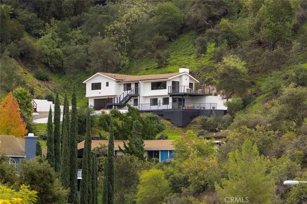 981 Glen Oaks, Pasadena, CA 91105 - Image #1