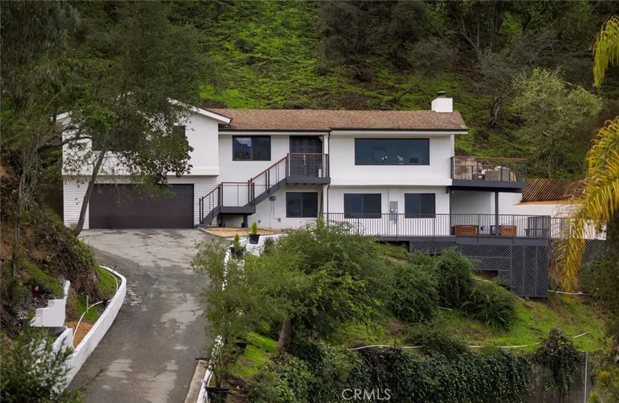 981 Glen Oaks, Pasadena, CA 91105 - Image #2