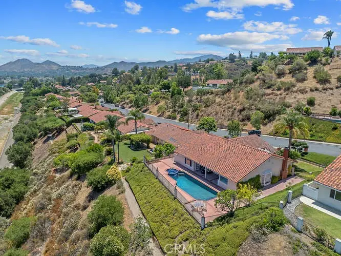 2039 Channelford Road, Westlake Village, CA 91361 - Image #3