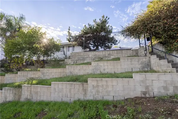 9525 Woodley, North Hills, CA 91343