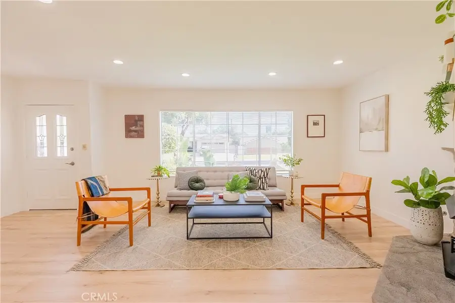 9701 Crebs, Northridge, CA 91324 - Image #2