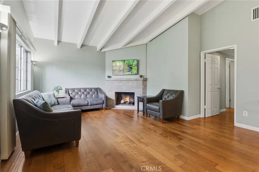 22616 Dolorosa Street, Woodland Hills, CA 91367 - Image #2