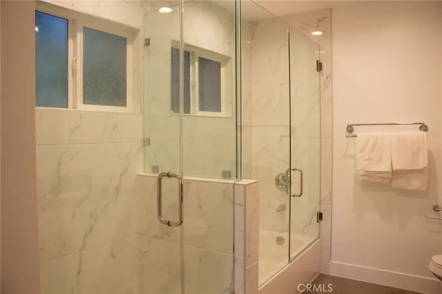 17961 Martha Street, Encino, CA 91316 - Image #3