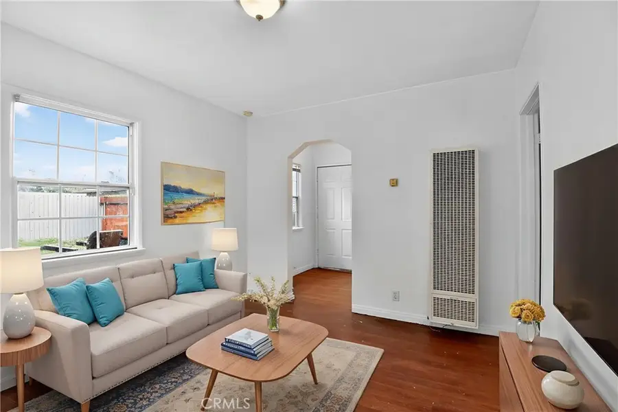 253 E Louise, Long Beach, CA 90805 - Image #2