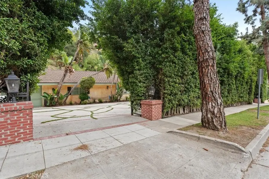 1138 Coldwater Canyon Drive, Beverly Hills, CA 90210 - Image #3