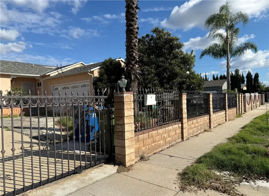 9664 Varna, Arleta, CA 91331 - #2