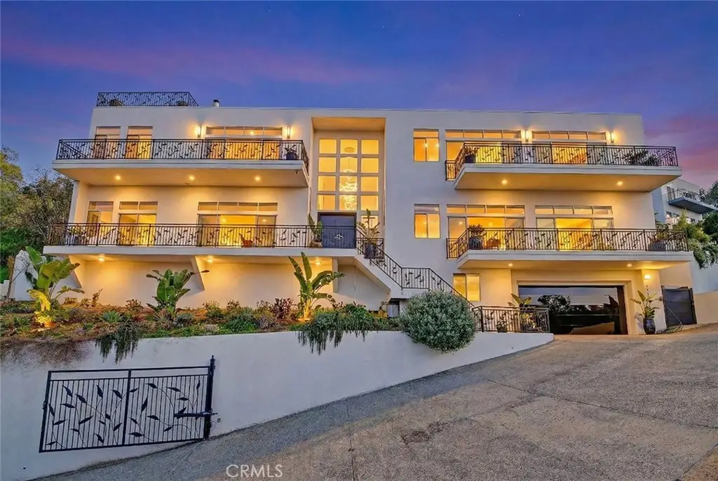 3952 Oakfield Drive, Sherman Oaks, CA 91423 - Image #1