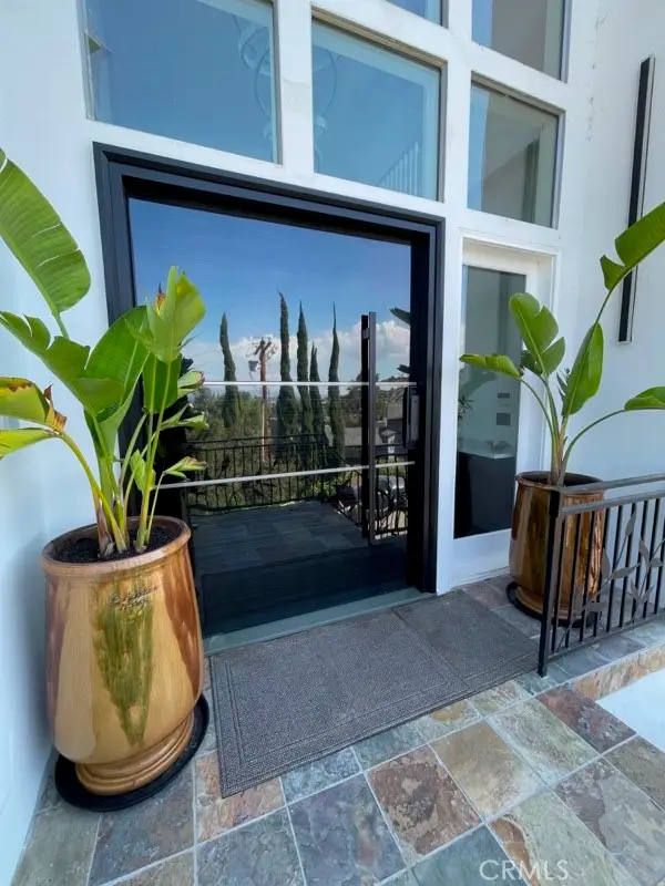 3952 Oakfield Drive, Sherman Oaks, CA 91423 - Image #3