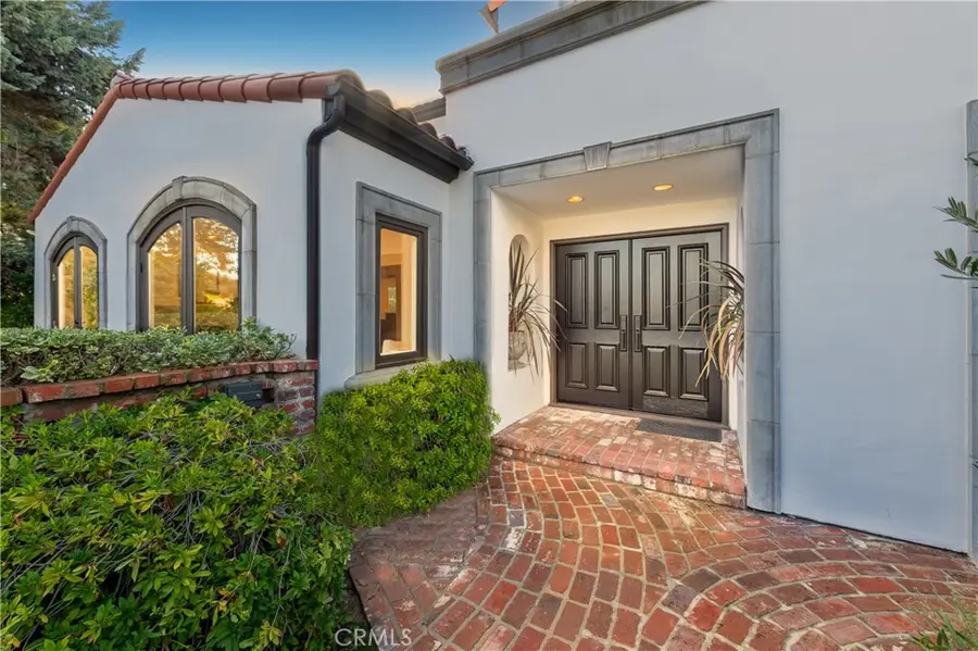 17153 Adlon Road, Encino, CA 91436 - Image #3