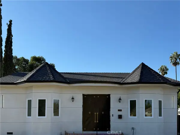 8149 Saint Clair Avenue, North Hollywood, CA 91605