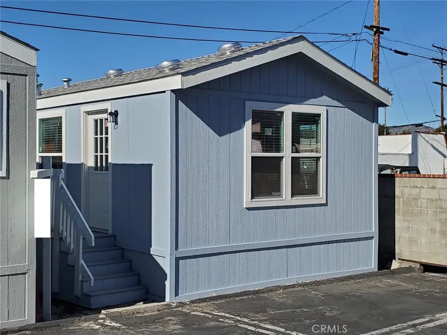 8100 Foothill Boulevard #1, Sunland, CA 91040 - Image #2