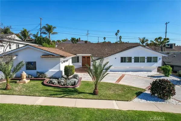 5212 Reynier, Los Angeles, CA 90056