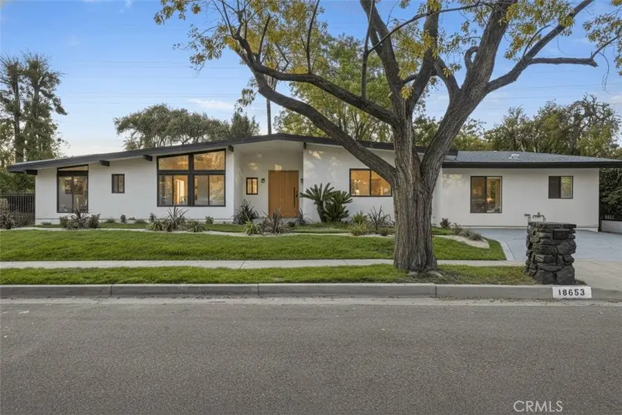 18653 Palomino Drive, Tarzana, CA 91356 - Image #2