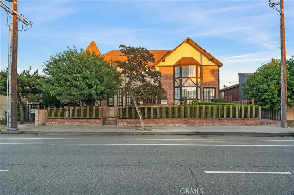 9210 Van Nuys Boulevard #14, Panorama City, CA 91402 - Image #1