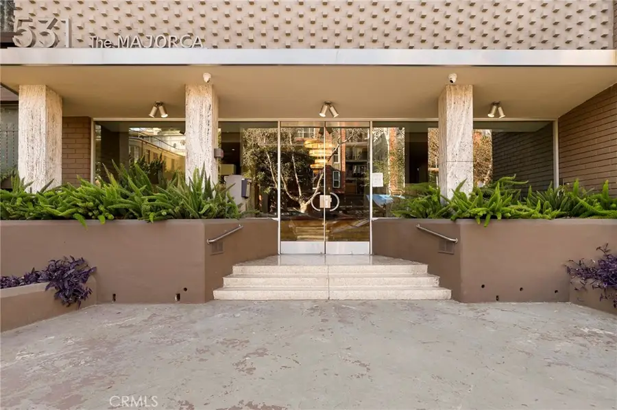 531 N Rossmore Avenue #202, Los Angeles, CA 90004 - Image #3