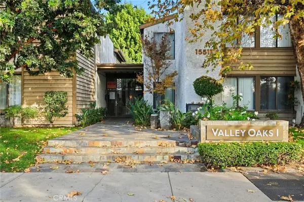 15511 Sherman Way #19, Van Nuys, CA 91406